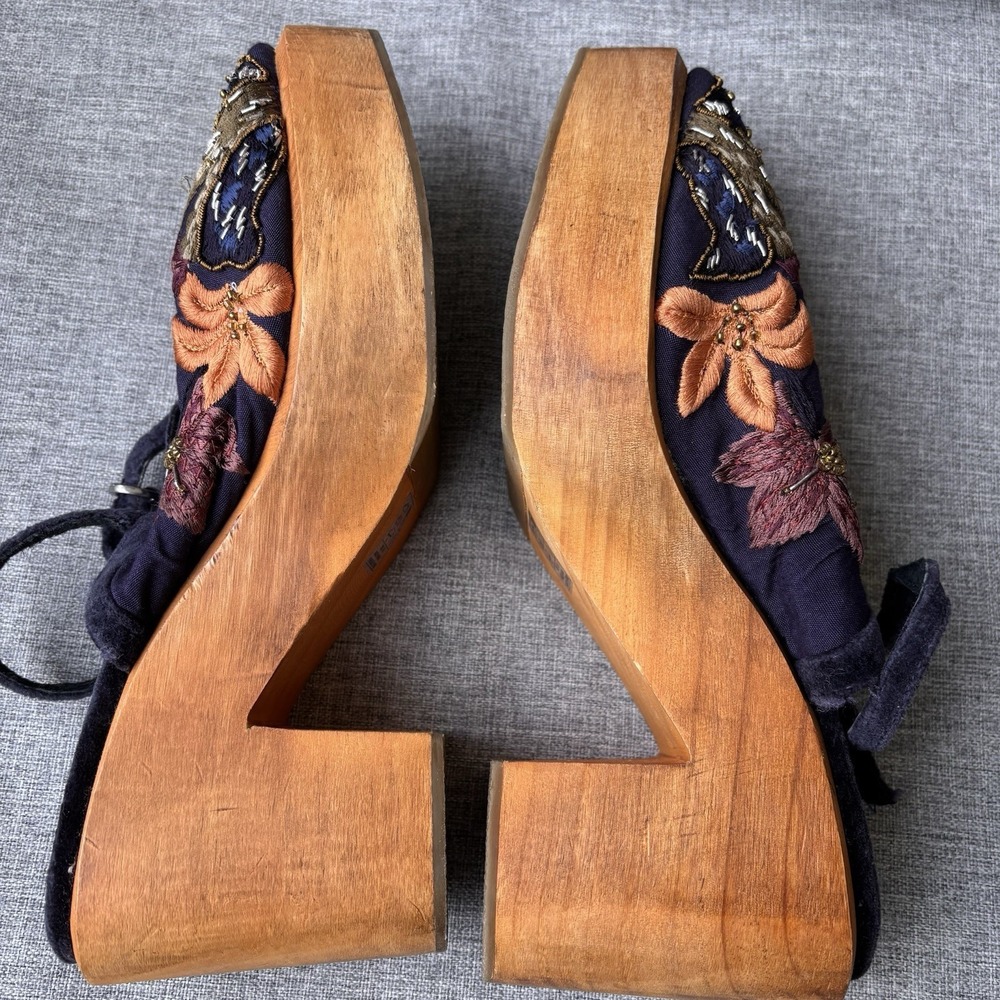 Free People 38/8 Cosmic Storm Navy Embroidered‎ Beaded Wooden Platform Clogs - Picture 12 of 15